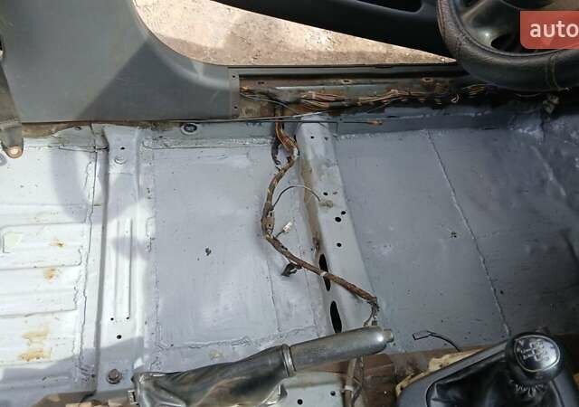 Зеленый Дэу Нубира, объемом двигателя 1.6 л и пробегом 500 тыс. км за 1600 $, фото 1 на Automoto.ua