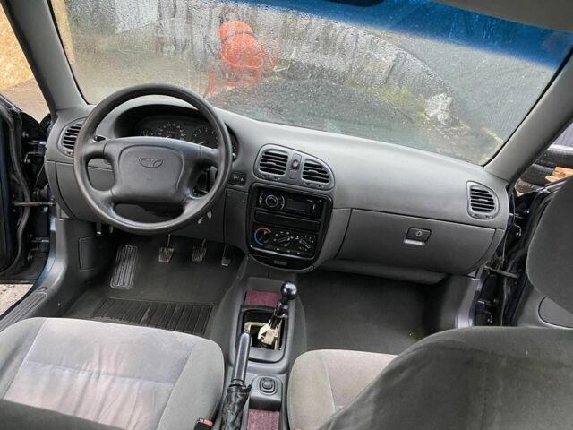 Зелений Деу Нубіра, об'ємом двигуна 1.6 л та пробігом 290 тис. км за 1200 $, фото 5 на Automoto.ua