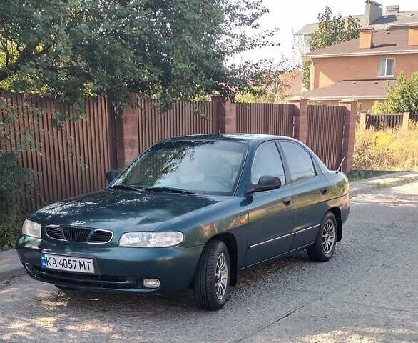 Зеленый Дэу Нубира, объемом двигателя 1.6 л и пробегом 270 тыс. км за 1663 $, фото 4 на Automoto.ua