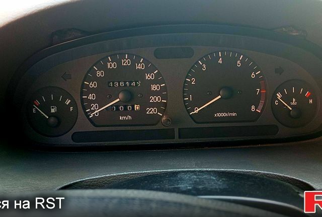 Зеленый Дэу Нубира, объемом двигателя 1.6 л и пробегом 435 тыс. км за 1600 $, фото 6 на Automoto.ua