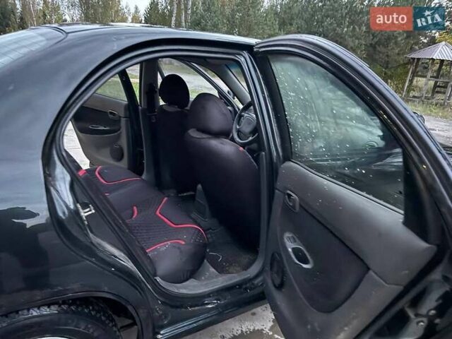 Зеленый Дэу Нубира, объемом двигателя 1.6 л и пробегом 250 тыс. км за 1250 $, фото 4 на Automoto.ua