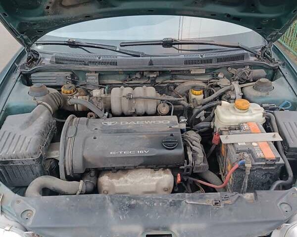 Зеленый Дэу Нубира, объемом двигателя 1.6 л и пробегом 282 тыс. км за 950 $, фото 7 на Automoto.ua