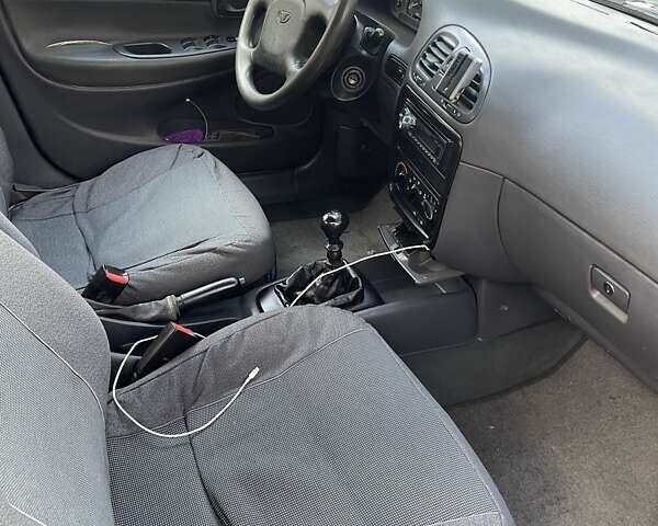 Зеленый Дэу Нубира, объемом двигателя 1.6 л и пробегом 214 тыс. км за 1600 $, фото 7 на Automoto.ua