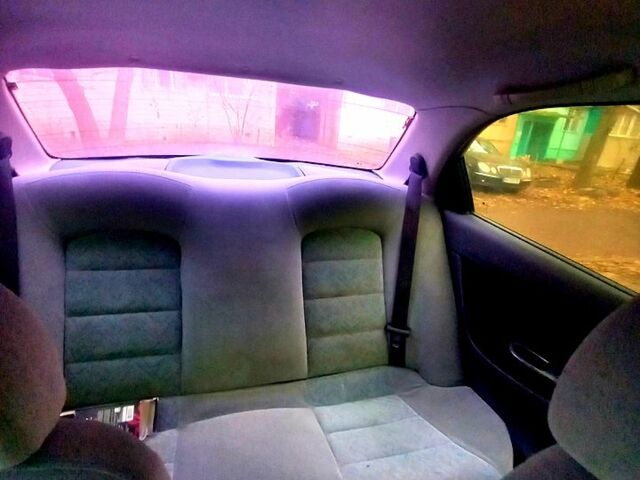 Зелений Деу Нубіра, об'ємом двигуна 1.6 л та пробігом 0 тис. км за 1300 $, фото 4 на Automoto.ua