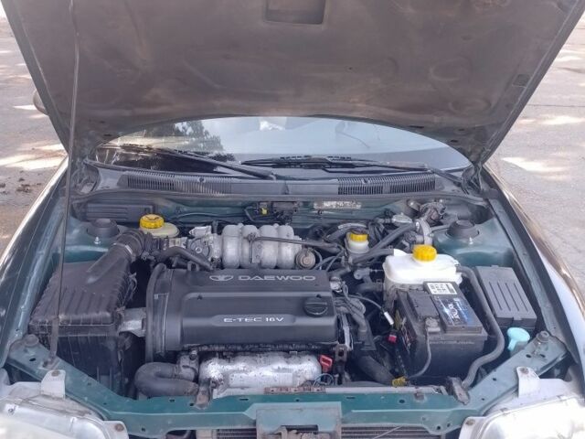 Зеленый Дэу Нубира, объемом двигателя 1.6 л и пробегом 230 тыс. км за 1999 $, фото 6 на Automoto.ua