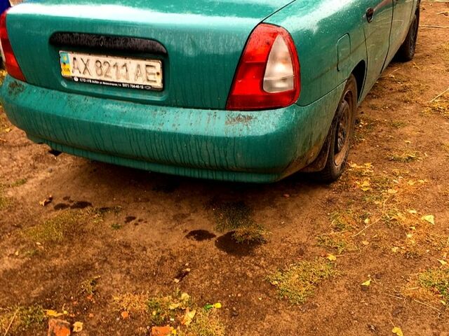Зеленый Дэу Нубира, объемом двигателя 1.6 л и пробегом 300 тыс. км за 1500 $, фото 2 на Automoto.ua