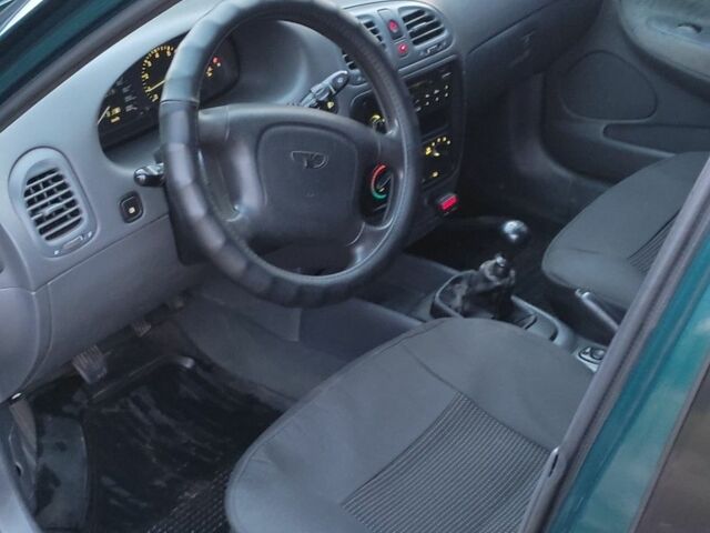 Зелений Деу Нубіра, об'ємом двигуна 1.6 л та пробігом 253 тис. км за 3700 $, фото 1 на Automoto.ua