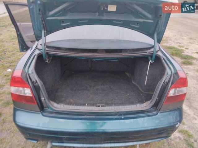 Зеленый Дэу Нубира, объемом двигателя 2 л и пробегом 230 тыс. км за 2700 $, фото 2 на Automoto.ua