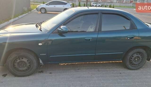 Дэу Нубира 2001 в Жовкве на Automoto.ua Зеленый Дэу Нубира, объемом двигателя 2 л и пробегом 212 тыс. км за 1900 $, фото 1 на Automoto.ua