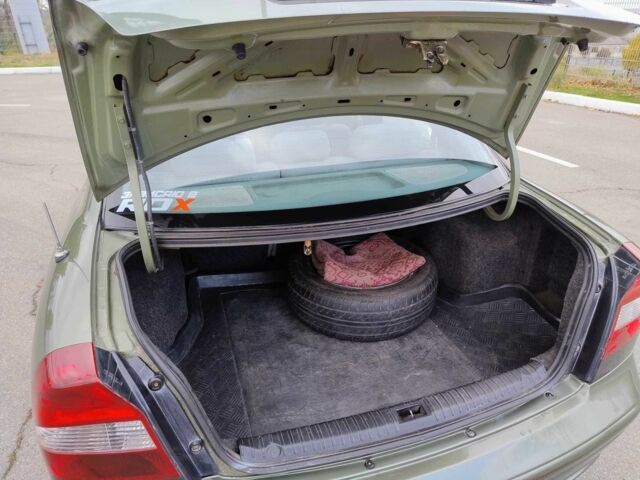 Зеленый Дэу Нубира, объемом двигателя 2 л и пробегом 363 тыс. км за 3200 $, фото 9 на Automoto.ua