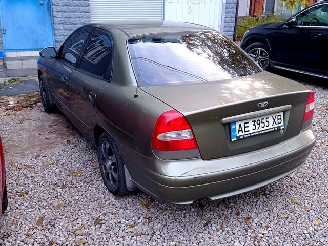 Зелений Деу Нубіра, об'ємом двигуна 2 л та пробігом 297 тис. км за 3300 $, фото 3 на Automoto.ua