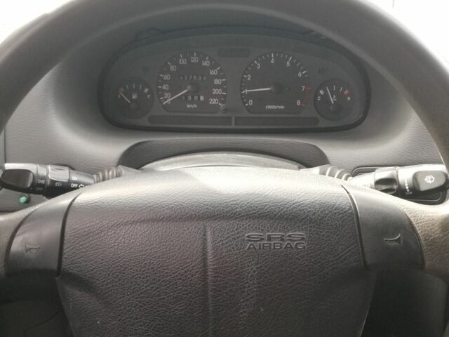 Деу Нубіра 2003 у Сумах на Automoto.ua Зелений Деу Нубіра, об'ємом двигуна 2 л та пробігом 3 тис. км за 3000 $, фото 7 на Automoto.ua