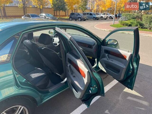 Зеленый Дэу Нубира, объемом двигателя 1.6 л и пробегом 256 тыс. км за 4000 $, фото 7 на Automoto.ua