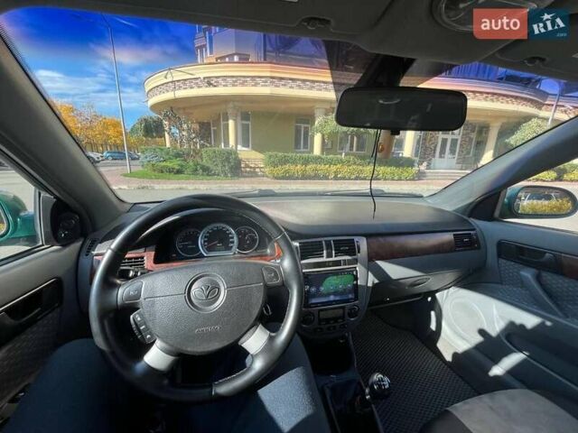 Зеленый Дэу Нубира, объемом двигателя 1.6 л и пробегом 256 тыс. км за 4000 $, фото 6 на Automoto.ua