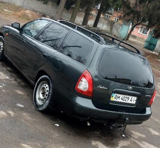 Зеленый Дэу Нубира, объемом двигателя 1.6 л и пробегом 1 тыс. км за 1550 $, фото 1 на Automoto.ua