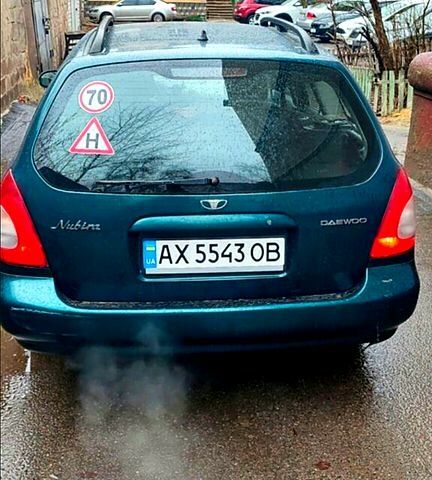 Зеленый Дэу Нубира, объемом двигателя 2 л и пробегом 240 тыс. км за 2000 $, фото 1 на Automoto.ua