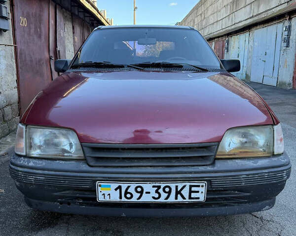 Дэу Рейсер 1995 в Киеве на Automoto.ua Красный Дэу Рейсер, объемом двигателя 1.6 л и пробегом 99 тыс. км за 1750 $, фото 2 на Automoto.ua