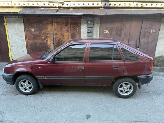 Дэу Рейсер 1996 в Киеве на Automoto.ua Красный Дэу Рейсер, объемом двигателя 1.5 л и пробегом 99 тыс. км за 1750 $, фото 4 на Automoto.ua