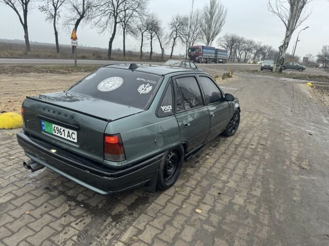 Зеленый Дэу Рейсер, объемом двигателя 1.5 л и пробегом 120 тыс. км за 1476 $, фото 4 на Automoto.ua