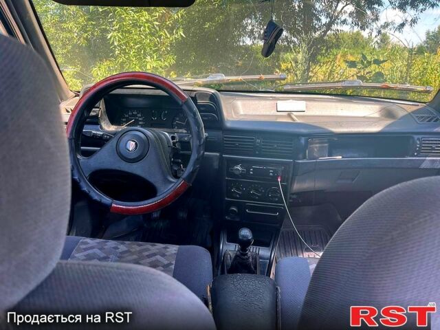 Зеленый Дэу Рейсер, объемом двигателя 1.6 л и пробегом 555 тыс. км за 600 $, фото 6 на Automoto.ua