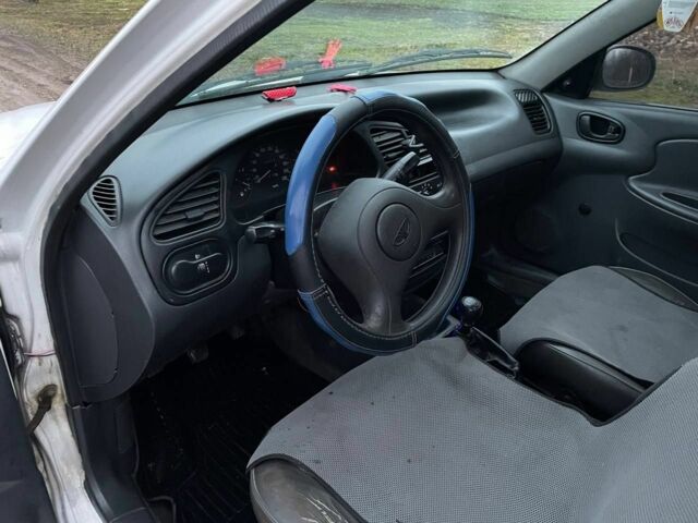 Белый Дэу Сенс, объемом двигателя 1.5 л и пробегом 200 тыс. км за 1100 $, фото 5 на Automoto.ua