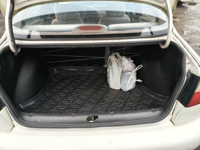 Белый Дэу Сенс, объемом двигателя 1 л и пробегом 249 тыс. км за 1500 $, фото 6 на Automoto.ua