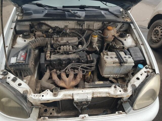 Білий Деу Сенс, об'ємом двигуна 1.5 л та пробігом 100 тис. км за 1424 $, фото 4 на Automoto.ua