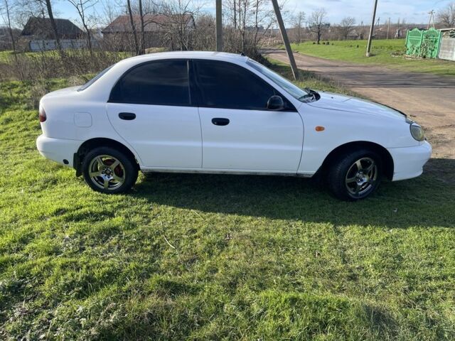 Білий Деу Сенс, об'ємом двигуна 1.3 л та пробігом 196 тис. км за 2000 $, фото 2 на Automoto.ua