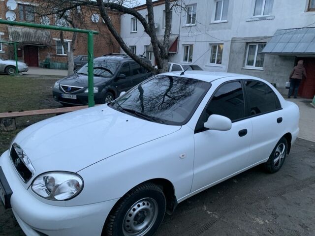 Белый Дэу Сенс, объемом двигателя 1.3 л и пробегом 64 тыс. км за 3000 $, фото 2 на Automoto.ua