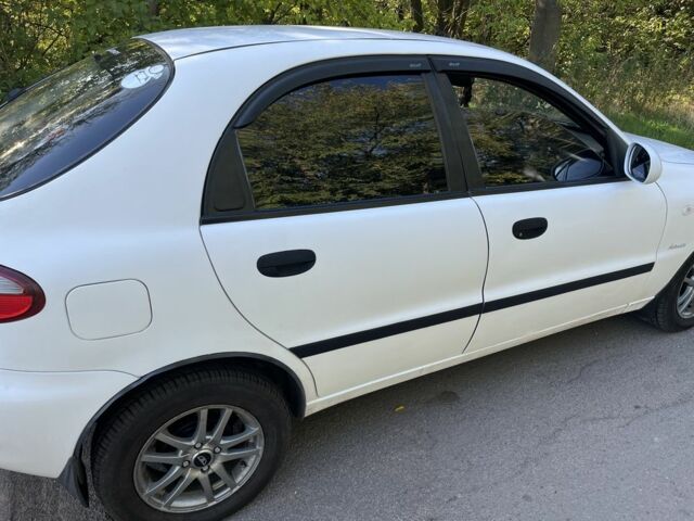 Белый Дэу Сенс, объемом двигателя 1.4 л и пробегом 101 тыс. км за 2791 $, фото 1 на Automoto.ua