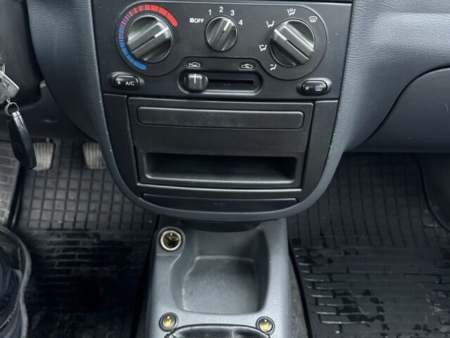 Белый Дэу Сенс, объемом двигателя 1.5 л и пробегом 280 тыс. км за 2300 $, фото 15 на Automoto.ua