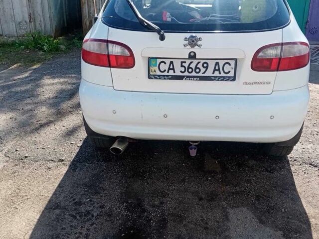 Белый Дэу Сенс, объемом двигателя 1.5 л и пробегом 150 тыс. км за 1750 $, фото 1 на Automoto.ua