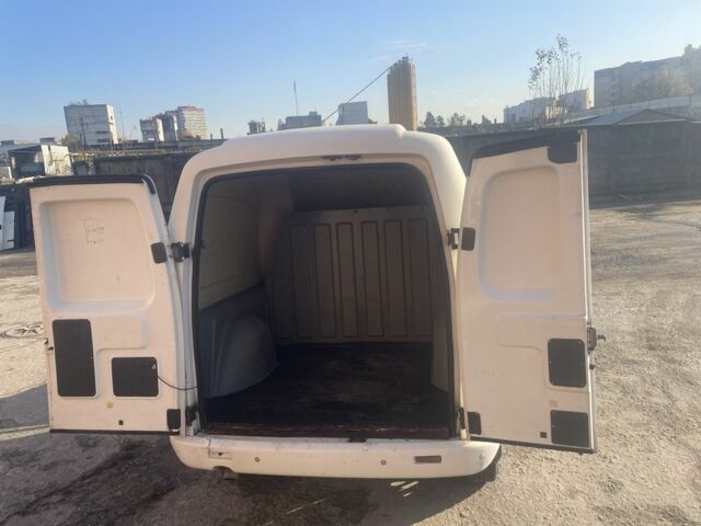 Деу Сенс 2007 у Києві на Automoto.ua Білий Деу Сенс, об'ємом двигуна 1.5 л та пробігом 215 тис. км за 1700 $, фото 16 на Automoto.ua