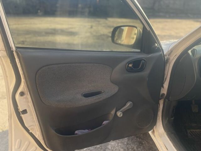 Деу Сенс 2007 у Києві на Automoto.ua Білий Деу Сенс, об'ємом двигуна 1.5 л та пробігом 215 тис. км за 1700 $, фото 4 на Automoto.ua