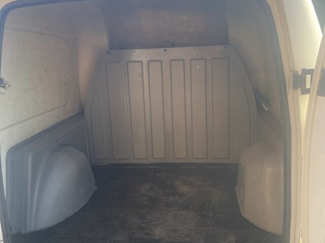 Деу Сенс 2007 у Києві на Automoto.ua Білий Деу Сенс, об'ємом двигуна 1.5 л та пробігом 215 тис. км за 1700 $, фото 15 на Automoto.ua