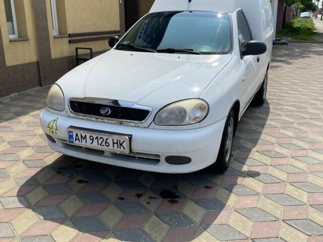 Білий Деу Сенс, об'ємом двигуна 1.5 л та пробігом 340 тис. км за 2000 $, фото 1 на Automoto.ua