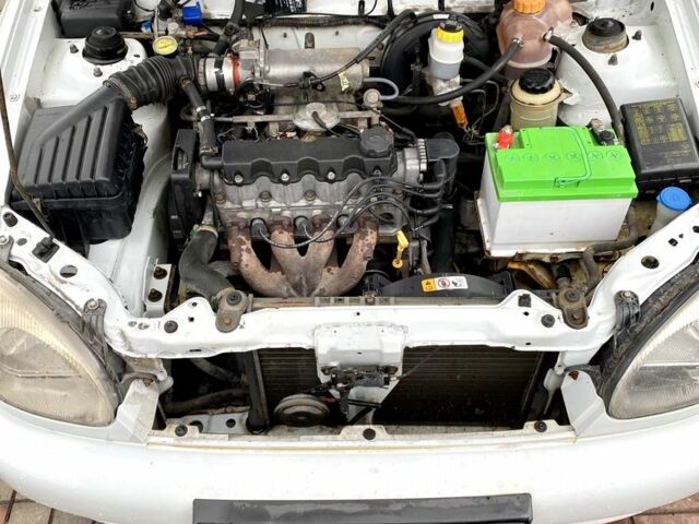 Белый Дэу Сенс, объемом двигателя 1.5 л и пробегом 238 тыс. км за 2000 $, фото 19 на Automoto.ua