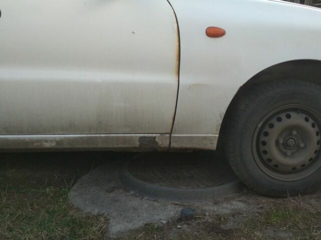 Белый Дэу Сенс, объемом двигателя 0 л и пробегом 158 тыс. км за 600 $, фото 2 на Automoto.ua