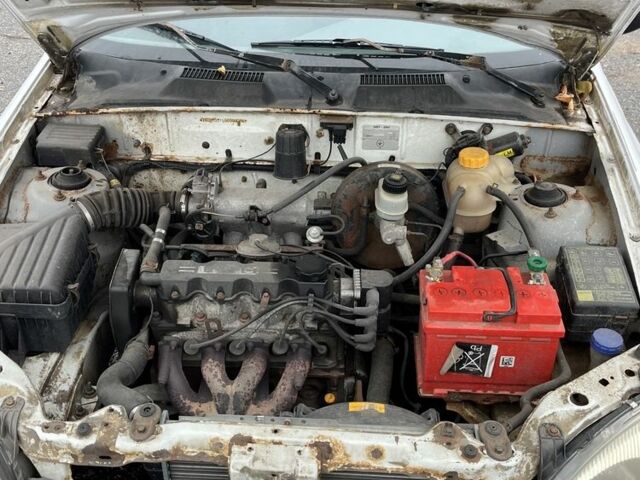 Белый Дэу Сенс, объемом двигателя 1.5 л и пробегом 252 тыс. км за 600 $, фото 7 на Automoto.ua