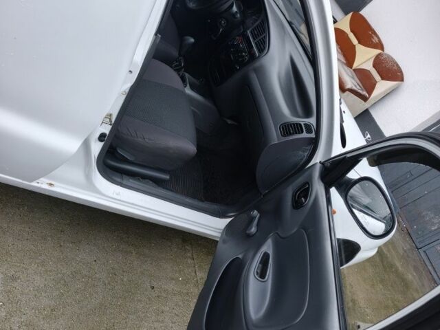 Білий Деу Сенс, об'ємом двигуна 1.3 л та пробігом 197 тис. км за 2200 $, фото 7 на Automoto.ua