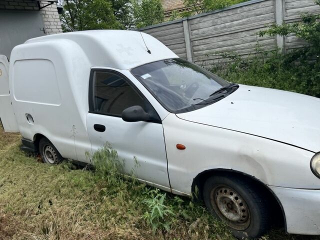Білий Деу Сенс, об'ємом двигуна 1.5 л та пробігом 358 тис. км за 1000 $, фото 1 на Automoto.ua