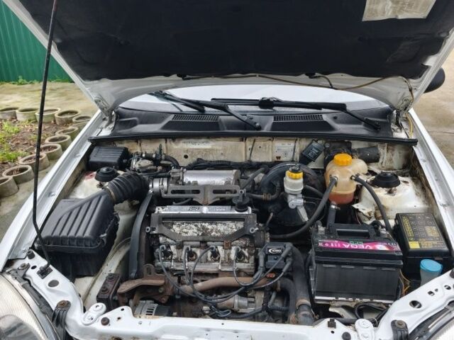 Білий Деу Сенс, об'ємом двигуна 1.3 л та пробігом 197 тис. км за 2200 $, фото 6 на Automoto.ua