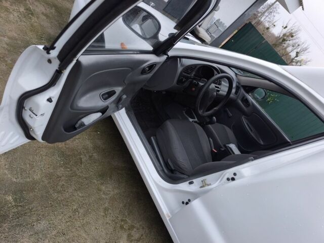 Білий Деу Сенс, об'ємом двигуна 1.3 л та пробігом 197 тис. км за 2200 $, фото 5 на Automoto.ua