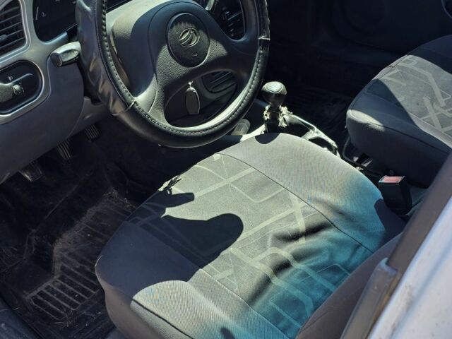 Дэу Сенс 2011 в Запорожье на Automoto.ua Белый Дэу Сенс, объемом двигателя 1.5 л и пробегом 233 тыс. км за 1900 $, фото 6 на Automoto.ua