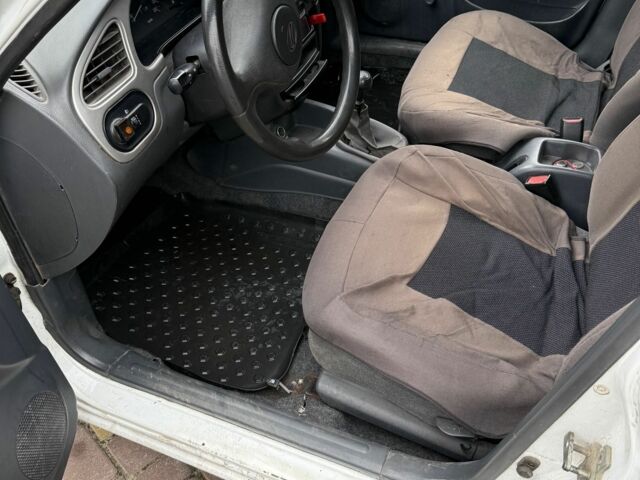 Белый Дэу Сенс, объемом двигателя 1.5 л и пробегом 290 тыс. км за 2100 $, фото 7 на Automoto.ua