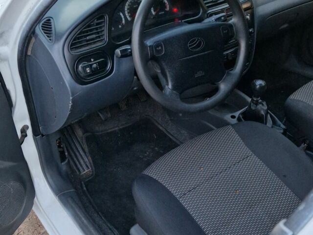 Білий Деу Сенс, об'ємом двигуна 1.5 л та пробігом 160 тис. км за 3500 $, фото 4 на Automoto.ua