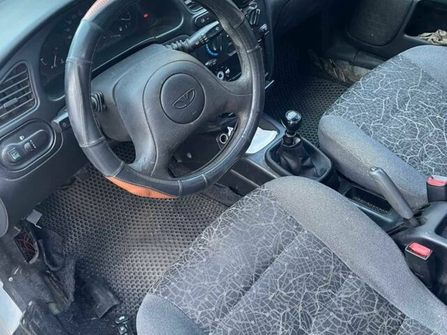 Белый Дэу Сенс, объемом двигателя 1.5 л и пробегом 450 тыс. км за 500 $, фото 4 на Automoto.ua