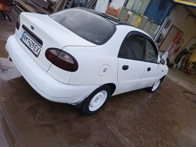 Белый Дэу Сенс, объемом двигателя 1.5 л и пробегом 30 тыс. км за 600 $, фото 1 на Automoto.ua