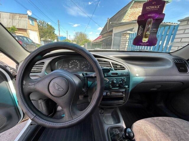 Белый Дэу Сенс, объемом двигателя 1.5 л и пробегом 375 тыс. км за 1500 $, фото 2 на Automoto.ua