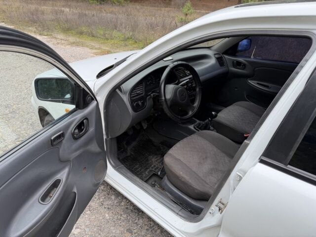 Білий Деу Сенс, об'ємом двигуна 1.5 л та пробігом 217 тис. км за 1800 $, фото 9 на Automoto.ua